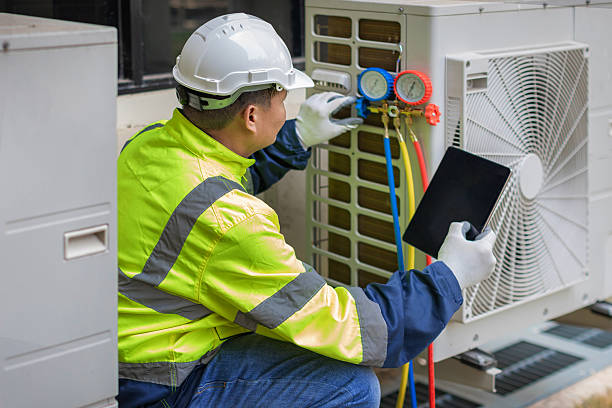 Professional Hvac technician working in Glen Oaks, NY